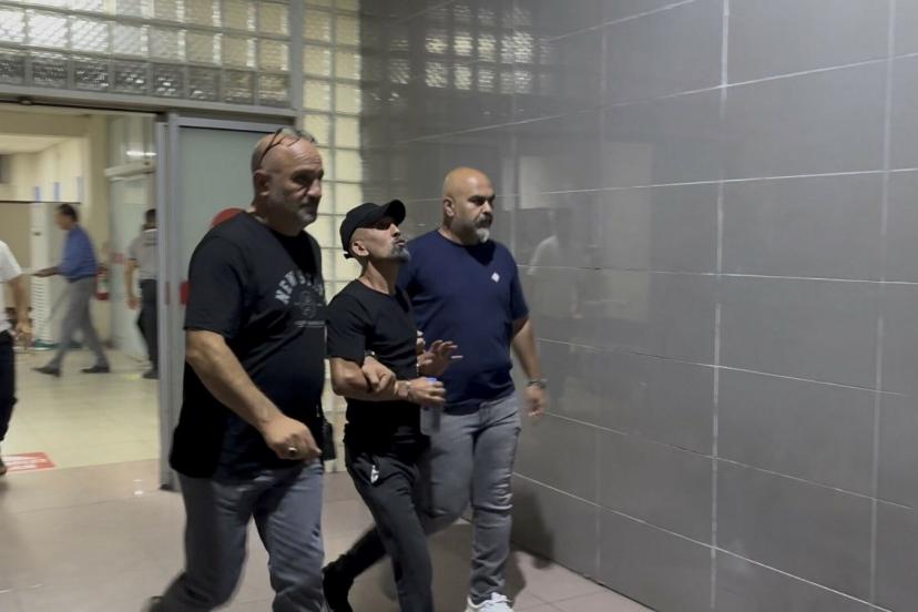 17 yıl hapis cezasıyla aranan şüpheli düğünde ortaya çıktı