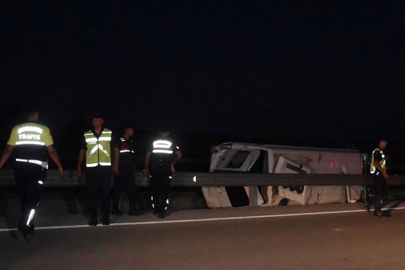Afyonkarahisar'da feci kaza: 3'ü ağır 10 yaralı