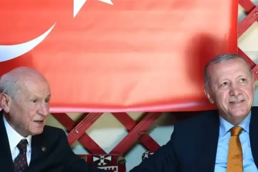Erdoğan ve Bahçeli Ahlat'ta: Selçuklu Kabristanı'nı ziyaret ettiler