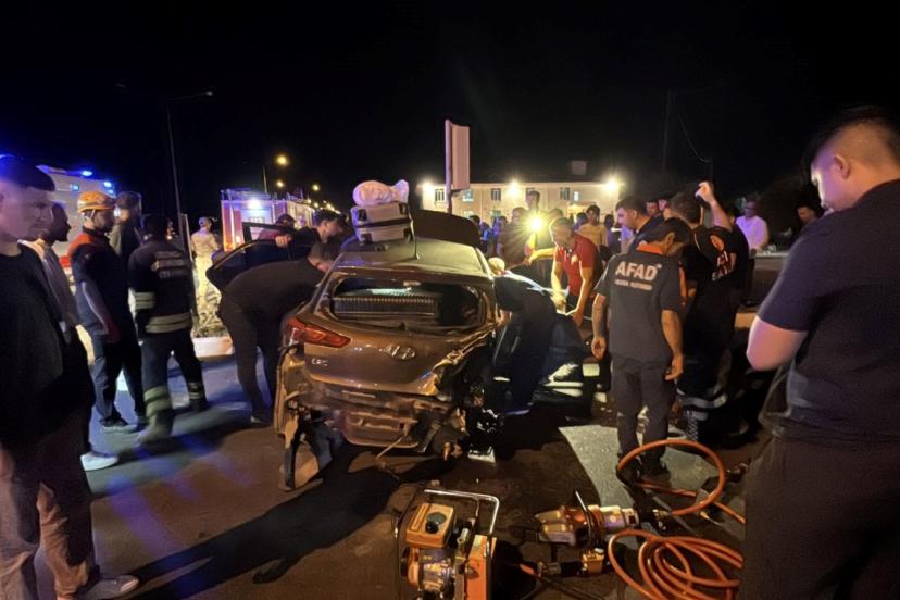 Erzincan'da zincirleme trafik kazası