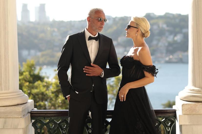 Esra Erol aşka geldi! Eşi Ali Özbir ile romantik pozlar verdi