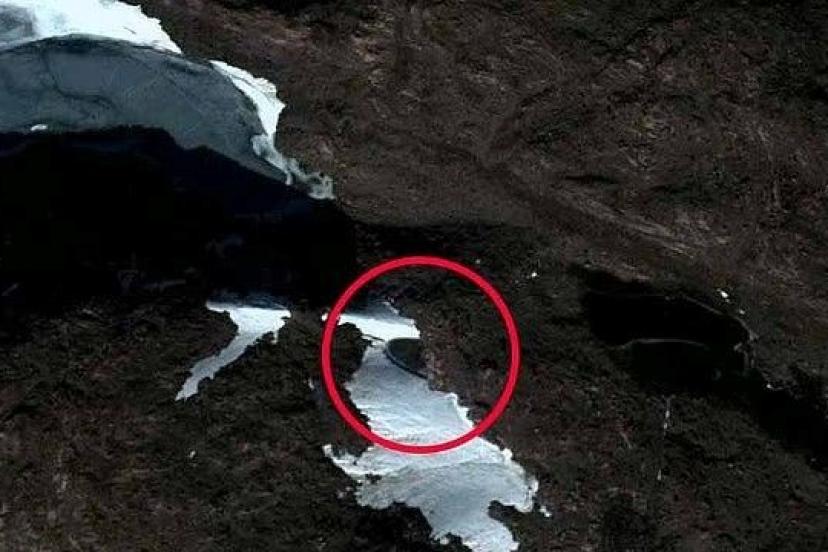 Google Maps kullanıcıları Antarktika'da "UFO" keşfetti