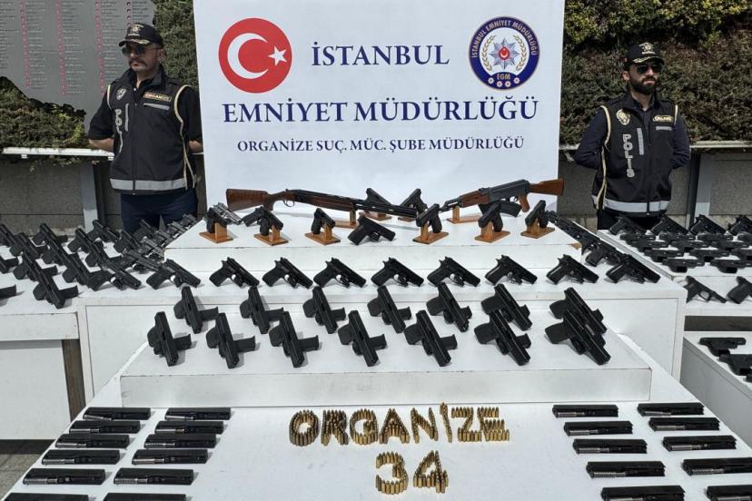 İstanbul'da suç örgütlerine operasyon: 11 şüpheli tutuklandı