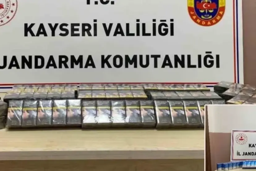 Kayseri’de 3 tırda 770 paket kaçak sigara bulundu
