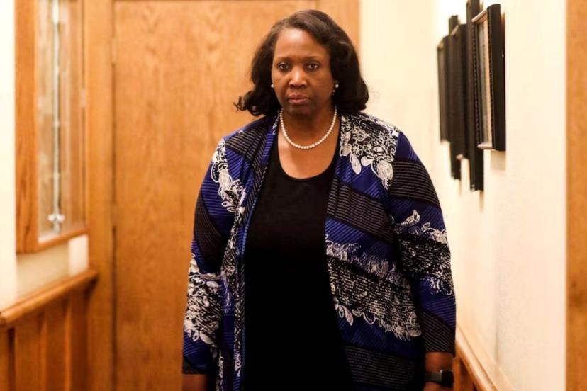 Lisa Cook, görevden alınmasını engellemek için Trump'a dava açtı: "Yasa dışı girişim"