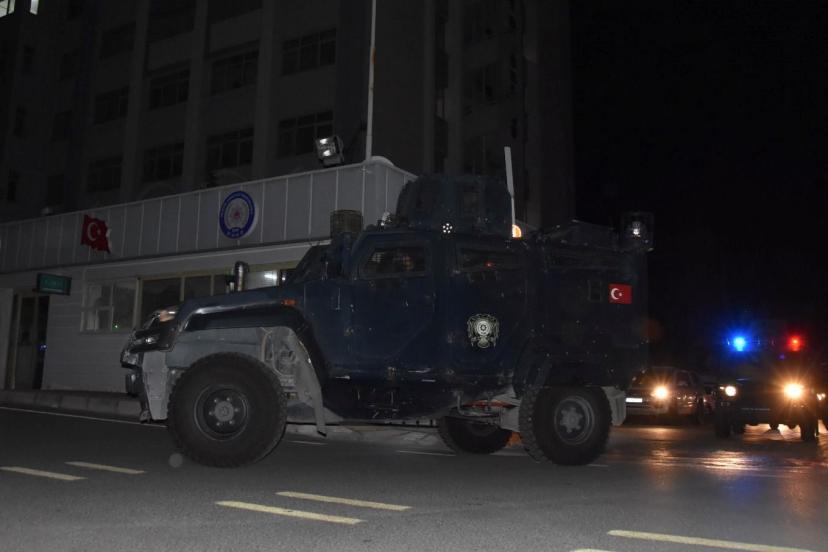Mersin'de DAEŞ operasyonu: 8 gözaltı