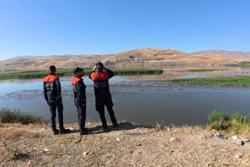 Nehre uçan otomobilden suya düştü: İlknur için arama çalışması başlatıldı
