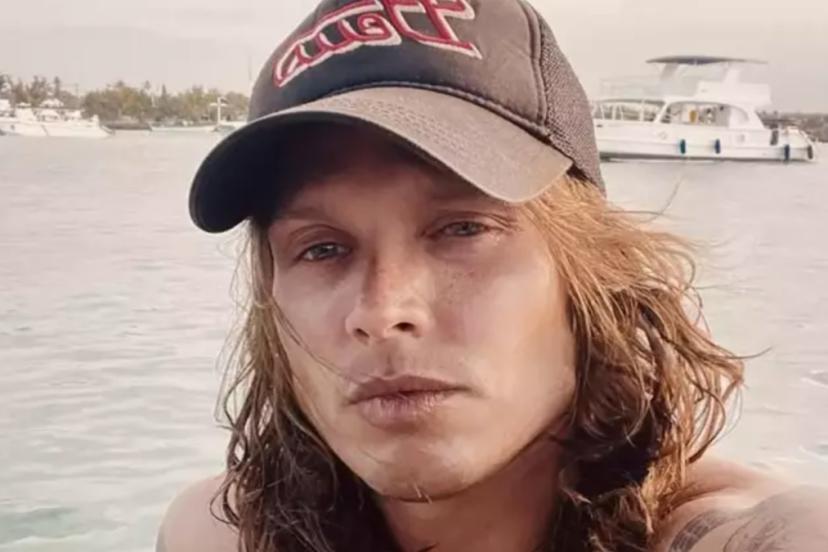 Survivor Murat Ceylan trafik kazası geçirdi! Arabasını kamyonetin altından çıkardılar