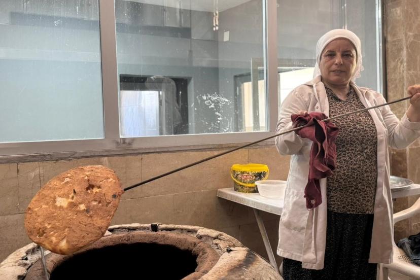 Tandırlarda emeklerini pişiriyor: Ev ekonomisine katkı