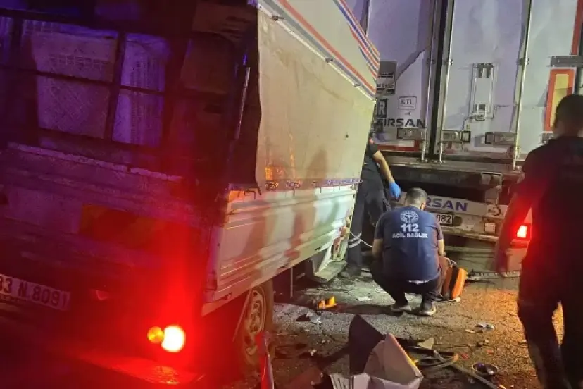 Adana'da feci kaza: Sürücü olay yerinde hayatını kaybetti
