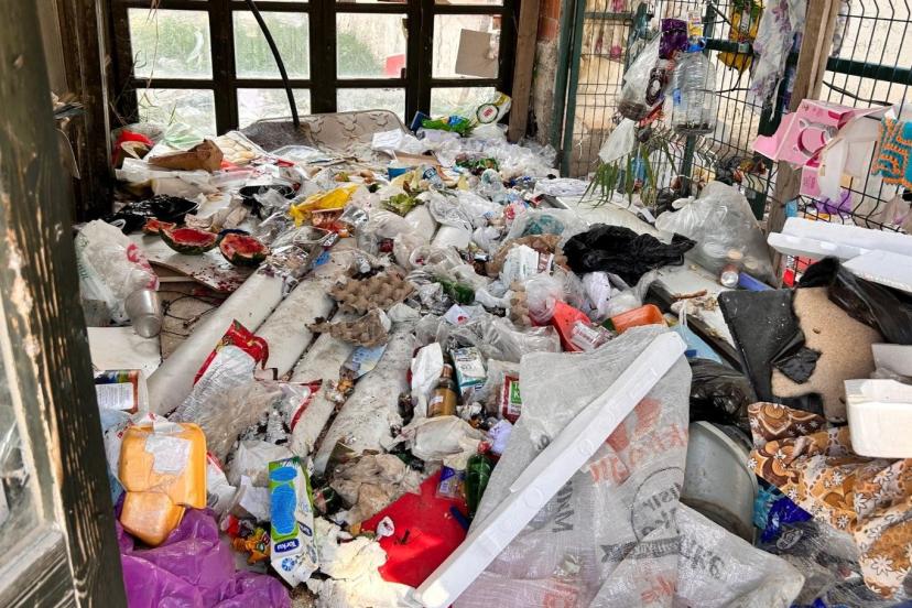 Ankara'da komşuların "çöp ev" isyanı