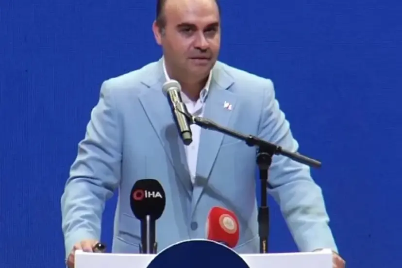Bakan Kacır açıkladı: Türkiye 2026 sonunda kendi geliştirdiği hibrit roket motoruyla Ay'a uzay aracı gönderecek