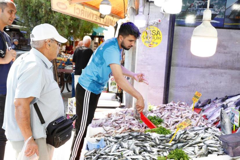 Balık tezgahlarında bolluk yaşanıyor
