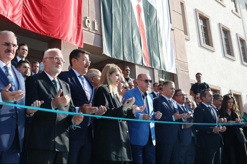 Cumhurbaşkanı Erdoğan, Malatya'da yapımı tamamlanan yeni valilik binasının açılış törenine katıldı