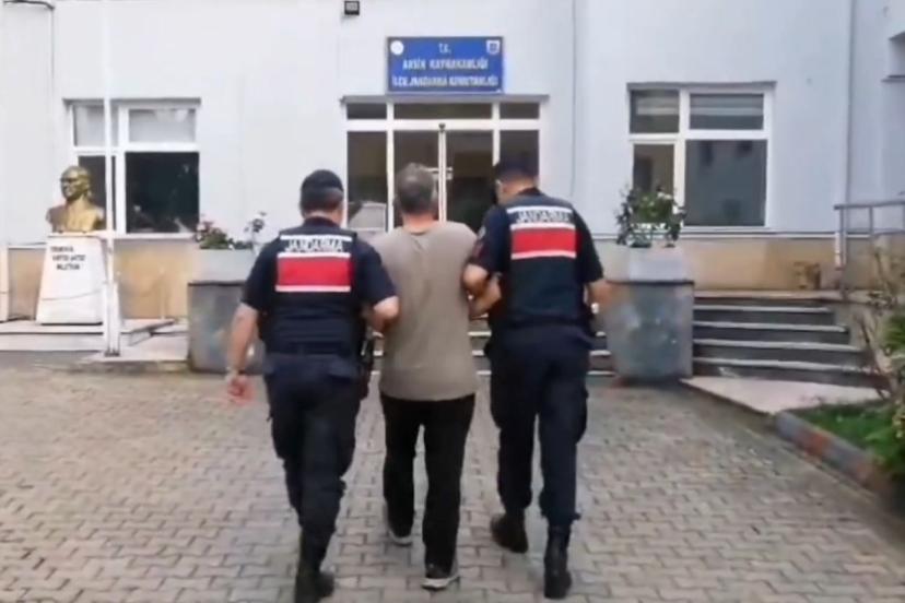FETÖ operasyonlarında 40 tutuklama