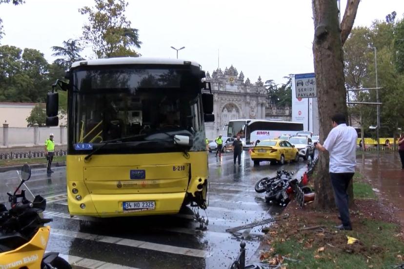 İETT otobüsü taksi ve motosiklete çarptı