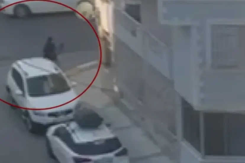 İzmir’de polis merkezine saldıran şahsın görüntüleri ortaya çıktı