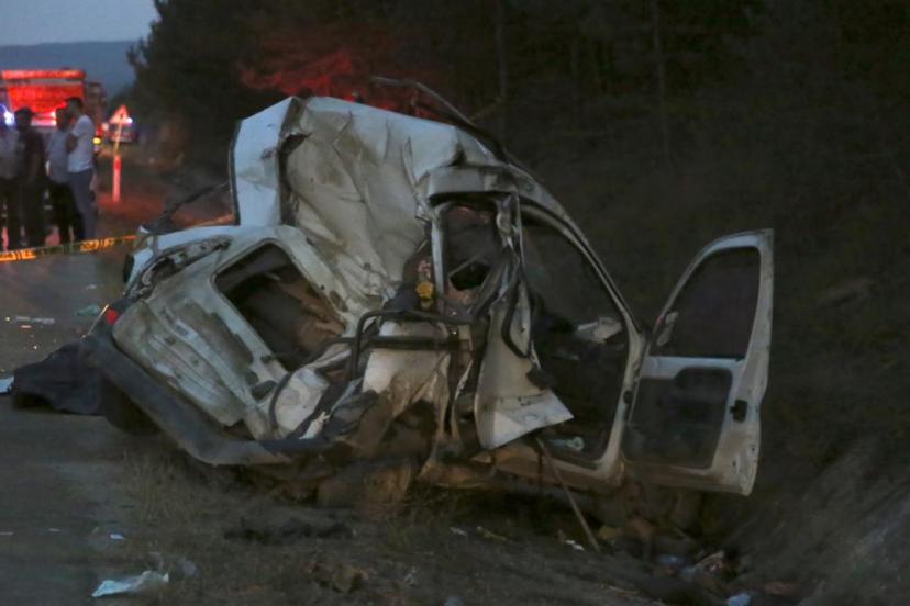 Kastamonu'da trafik kazası: 2 ölü, 5 yaralı