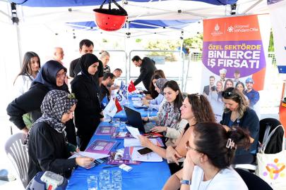 KÜÇÜKÇEKMECE BELEDİYESİ İSTİHDAM FUARI’NIN İKİNCİSİNİ DÜZENLEDİ