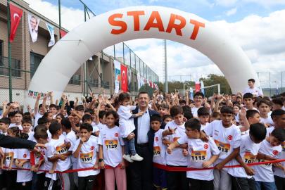 MİNİK ADIMLAR ÇEKMEKÖY’DE YARIŞTI