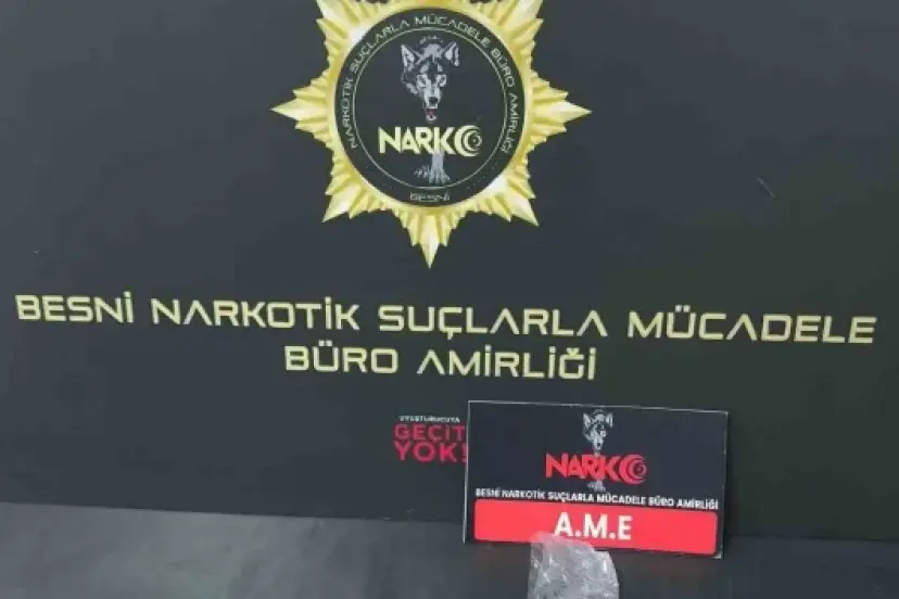 Şüpheli şahıslar üzerinde uyuşturucu ele geçirildi