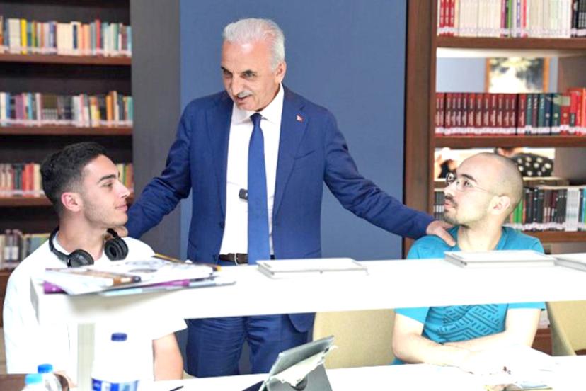 ÜMRANİYE BELEDİYESİ’NDEN GENÇLERE EĞİTİM DESTEĞİ