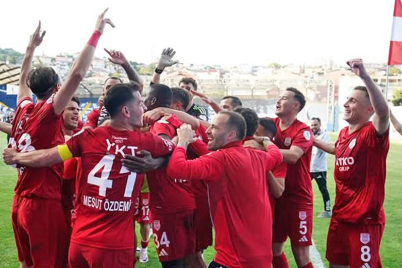 YILMAZ VURAL’LI SARIYERSPOR İLK MAÇINDA PENDİKSPOR’A 2-0 KAYBETTİ