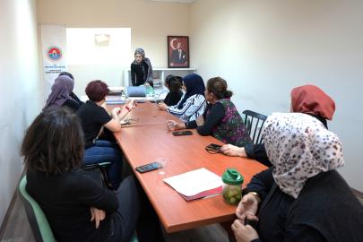 MALTEPELİ KADINLARA GÜVENLİ İNTERNET EĞİTİMLERİ TAMAMLANDI